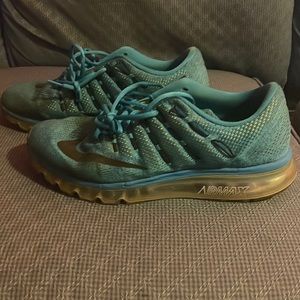 Nike air max